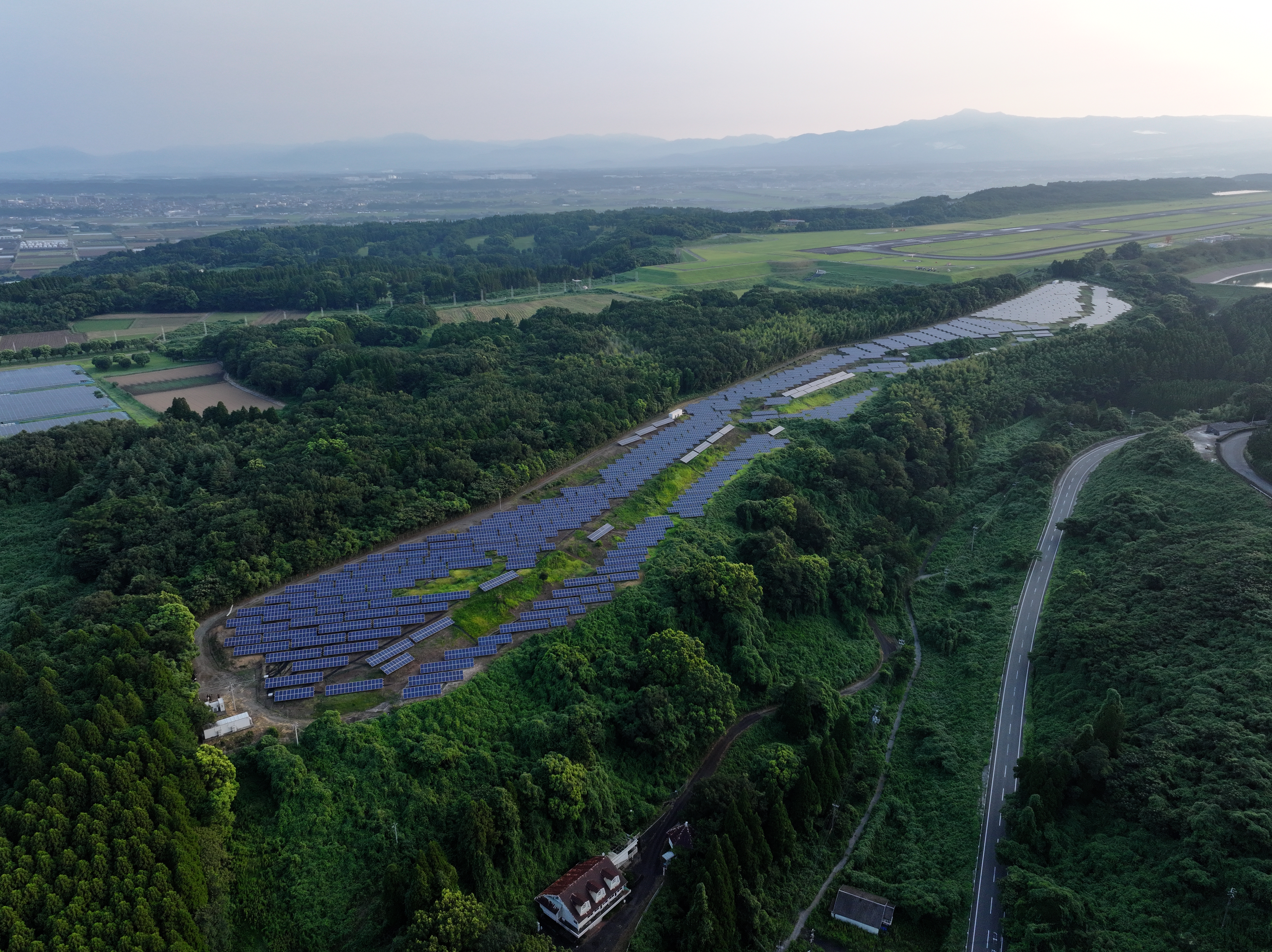 Solar_farm_picture
